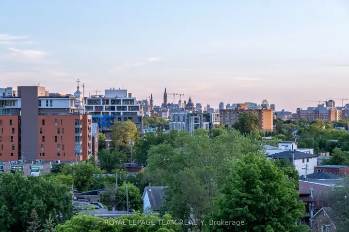 7 Marquette Avenue 506, Vanier And Kingsview Park, ON K1L 8A7