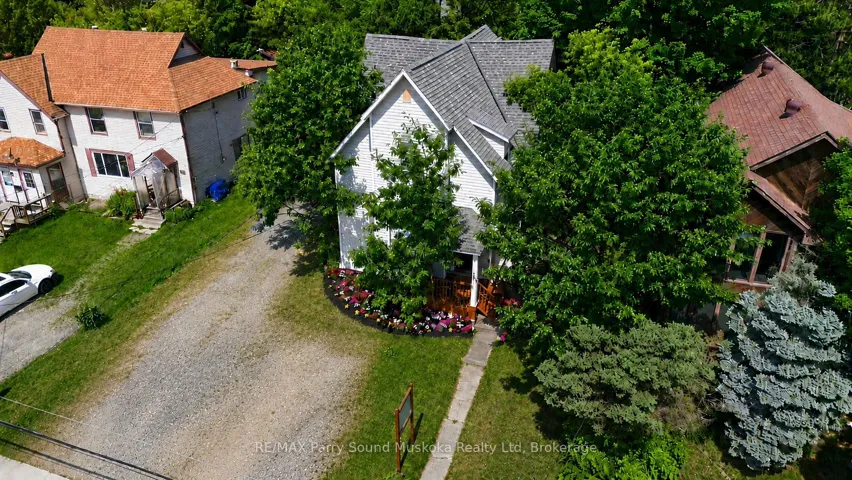 18 William Street, Parry Sound, ON P2A 1V1