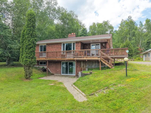 house facing Lake Nosbonsing