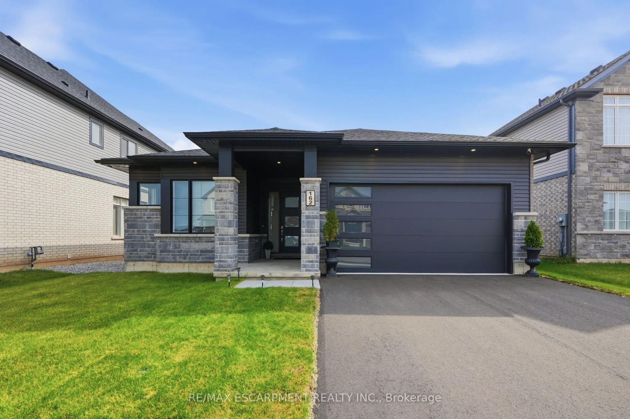 Detached Home For Sale | X13559104