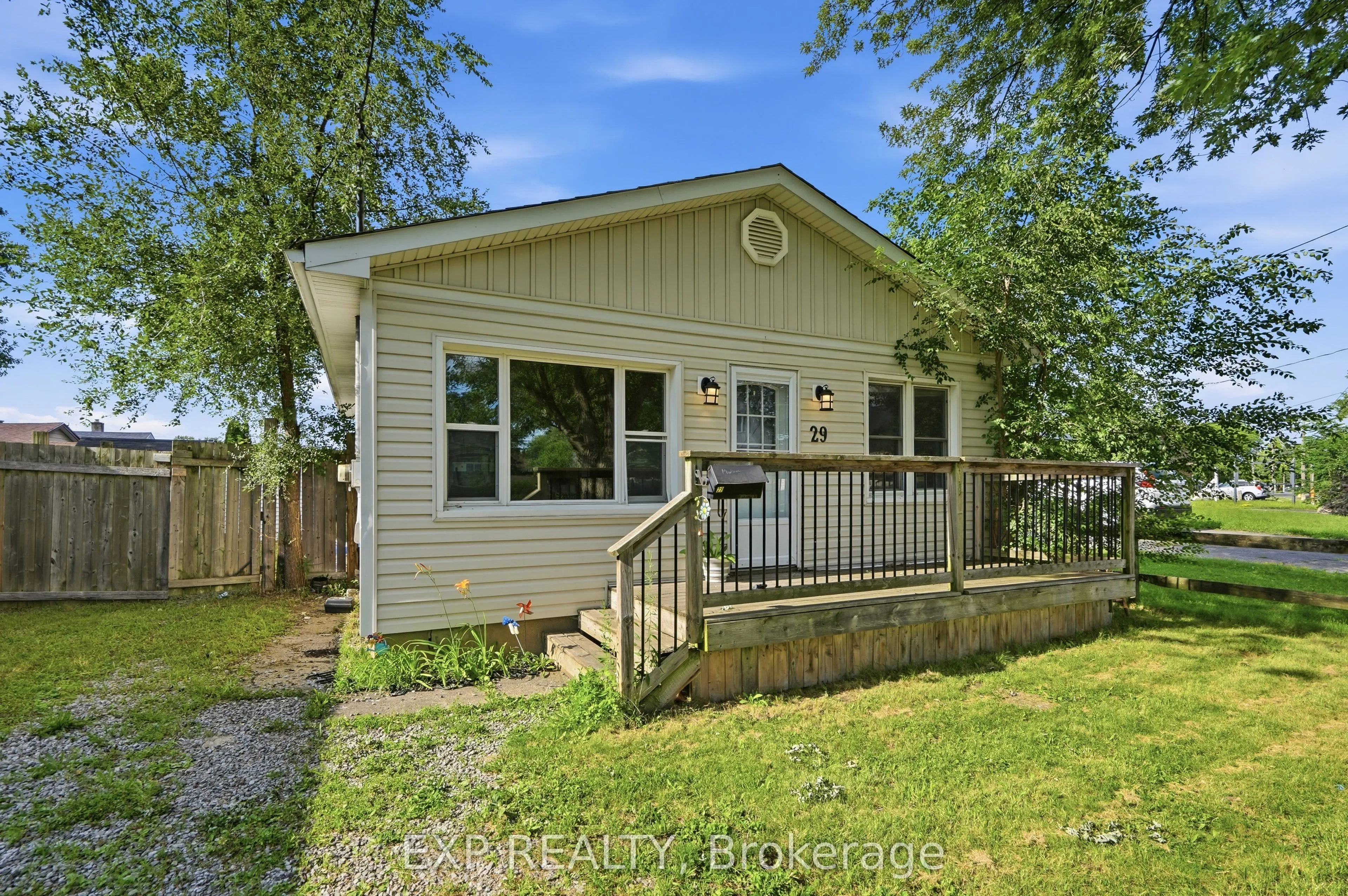Detached Home For Lease | X13559192