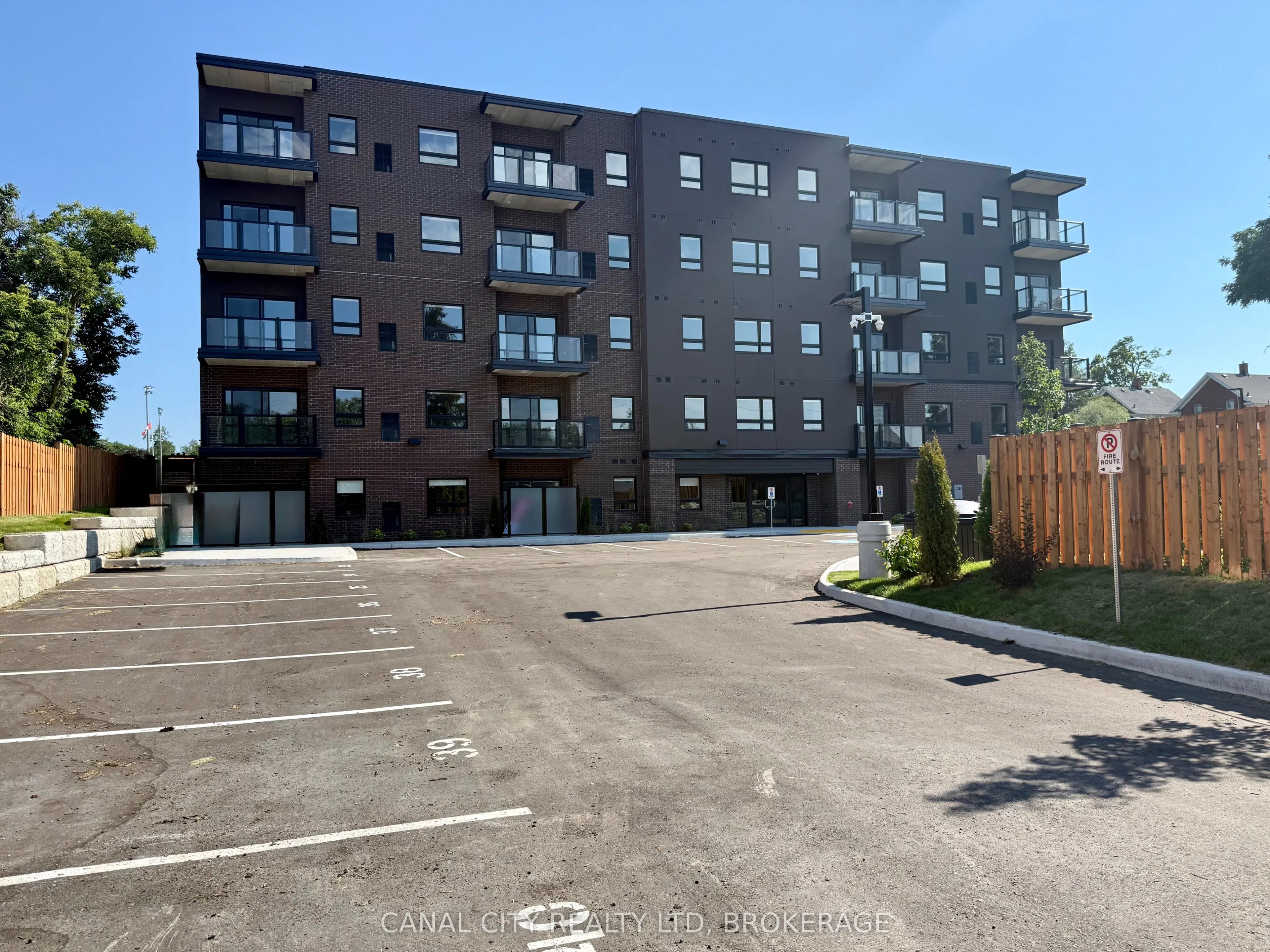 Link Property For Lease | X13559758