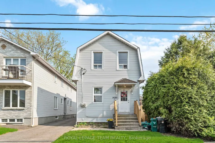 1420 Raven Avenue B, Carlington – Central Park, ON K1Z 7Y4