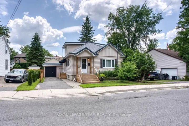88 North Street N, Perth, ON K7H 2T3