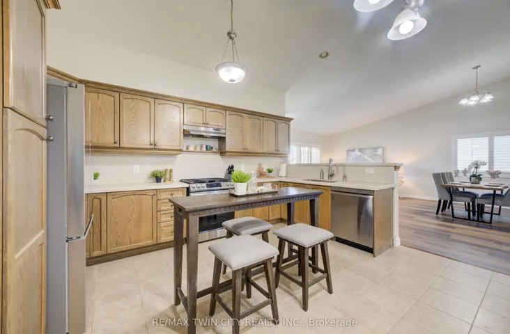 18 Cherry Avenue, West Lincoln, ON L0R 2A0