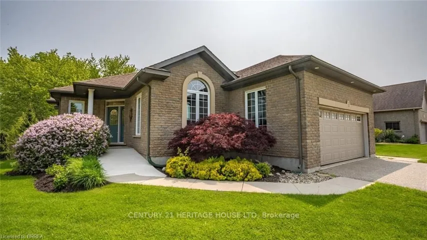 2 Hunter Drive S, Norfolk, ON N0E 1M0