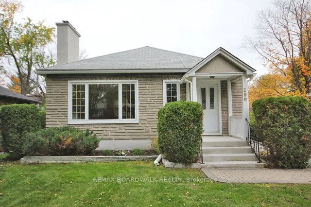 209 Knox Crescent, Alta Vista And Area, ON K1G 0K6