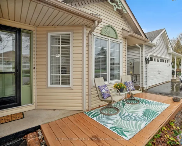 21 Long Point Boulevard, Norfolk, ON N0E 1M0