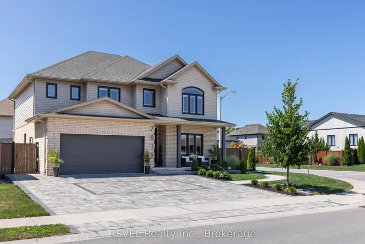 Introducing to 7819 Pender St. in Niagara Falls.