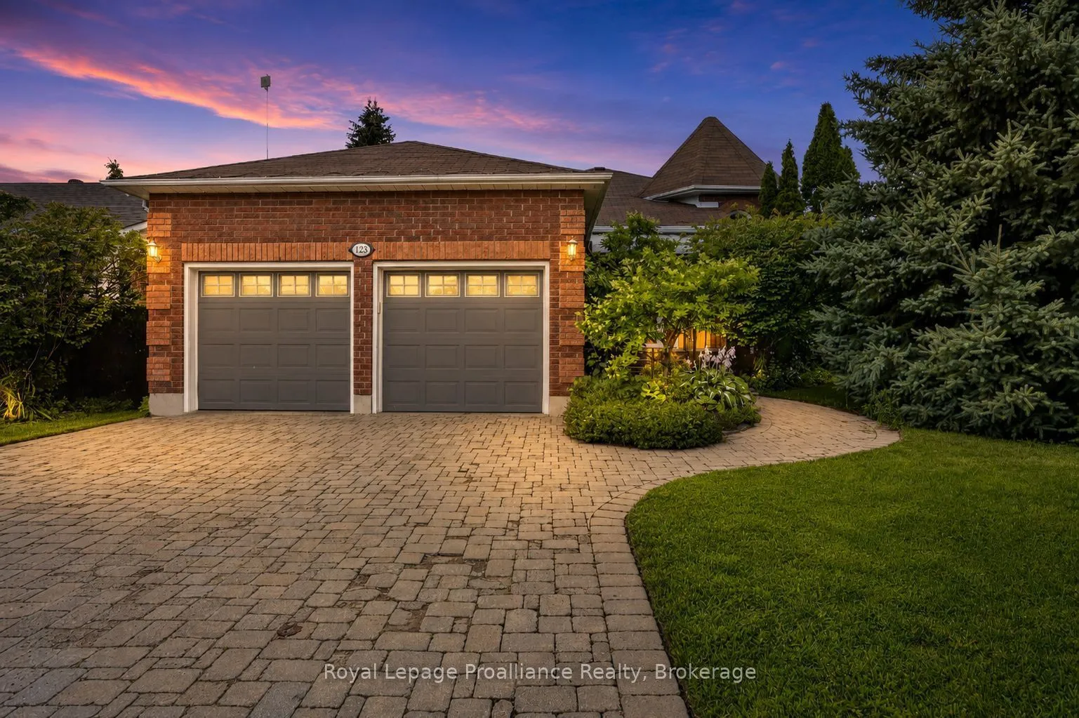 Detached Home For Sale | X13618130
