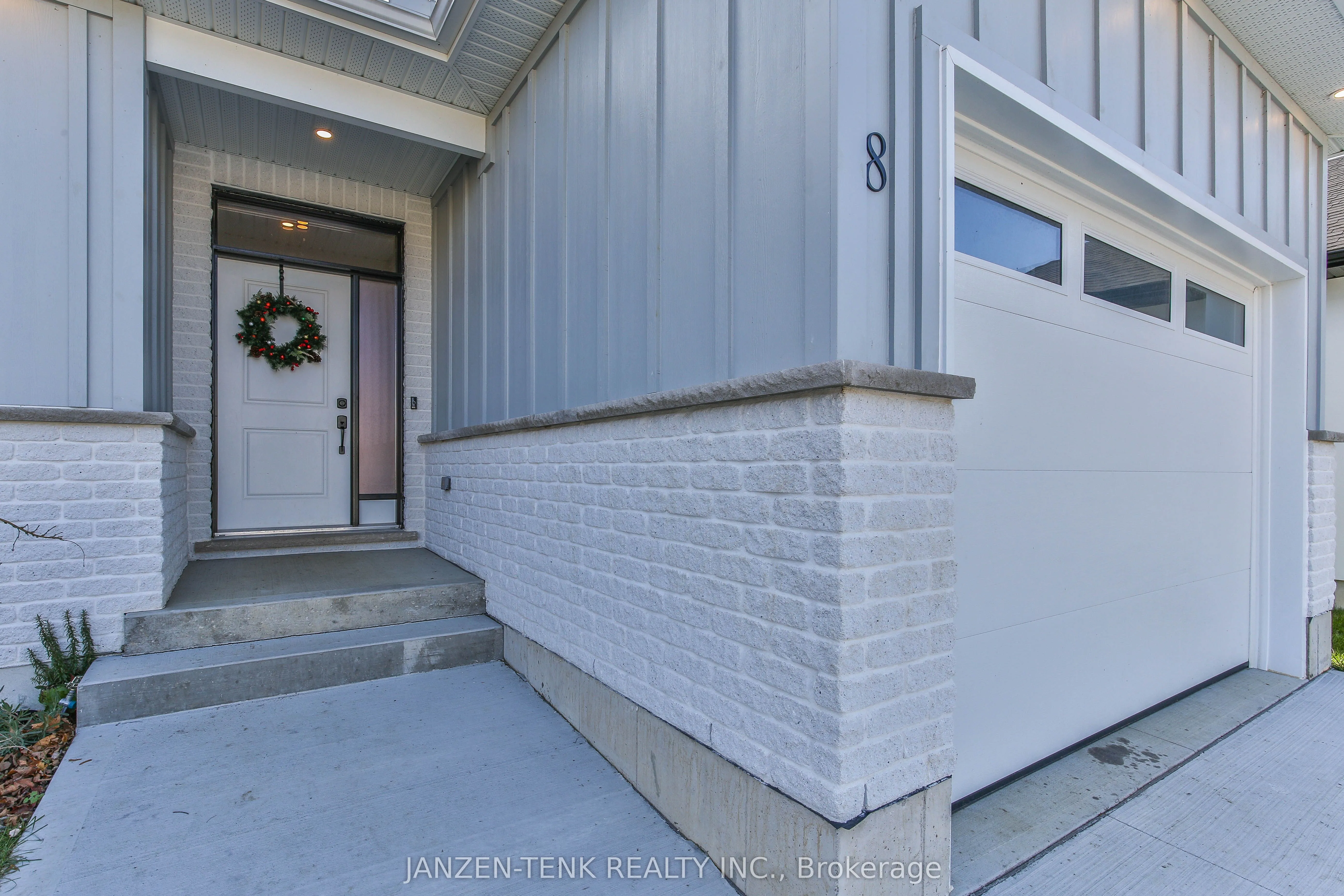 Detached Home For Sale | X13618356