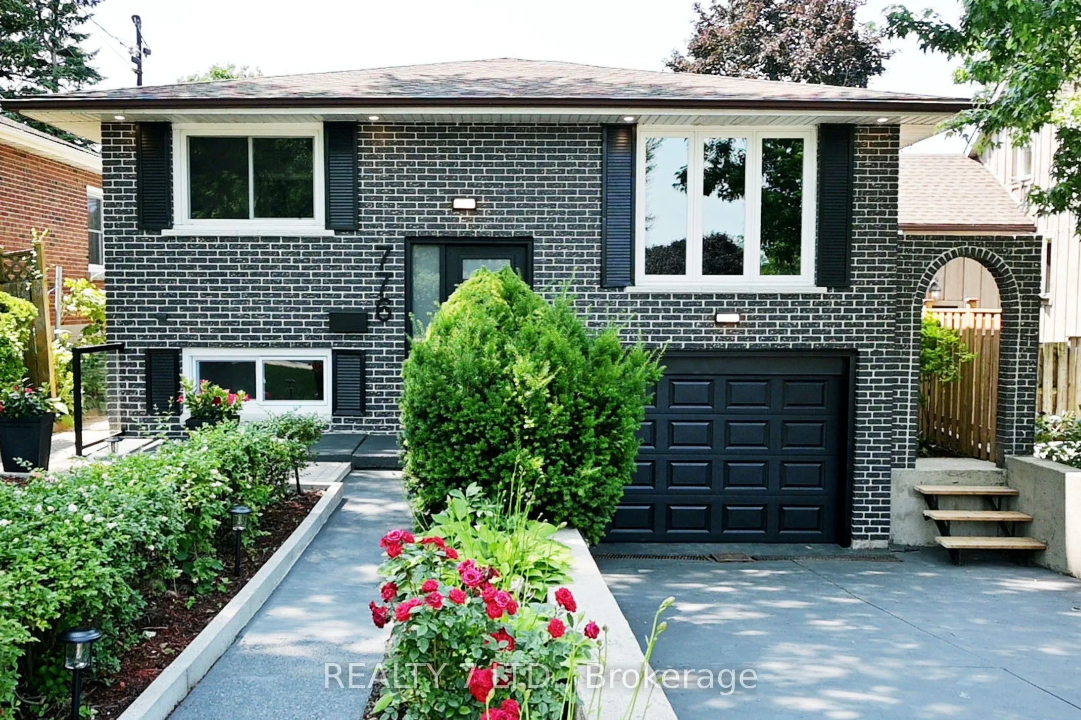 Detached Home For Sale | X13619088