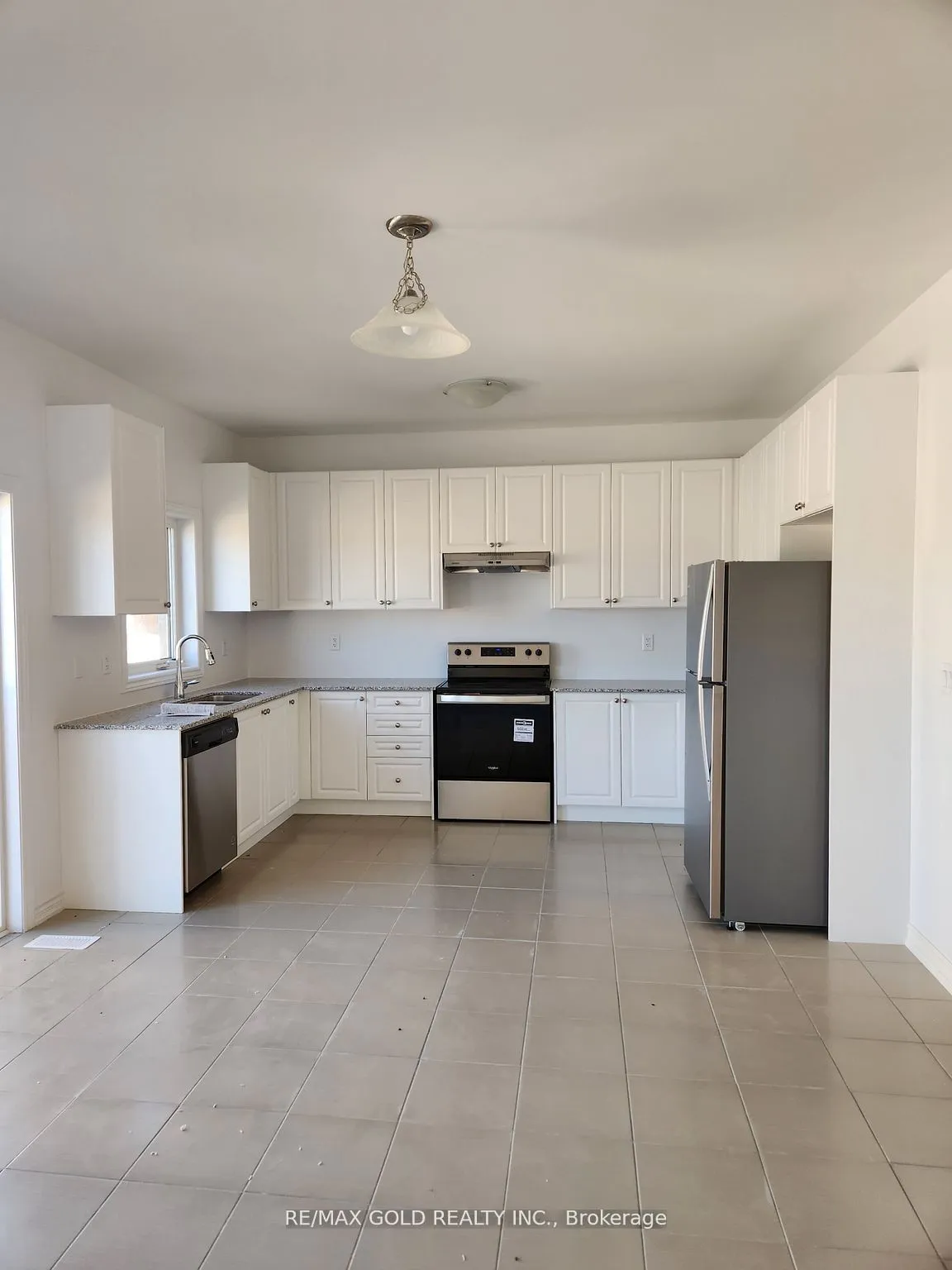 Detached Home For Lease | X13636546