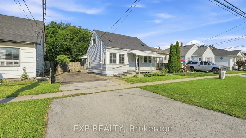 225 Grantham Avenue, St. Catharines, ON L2M 4Z2