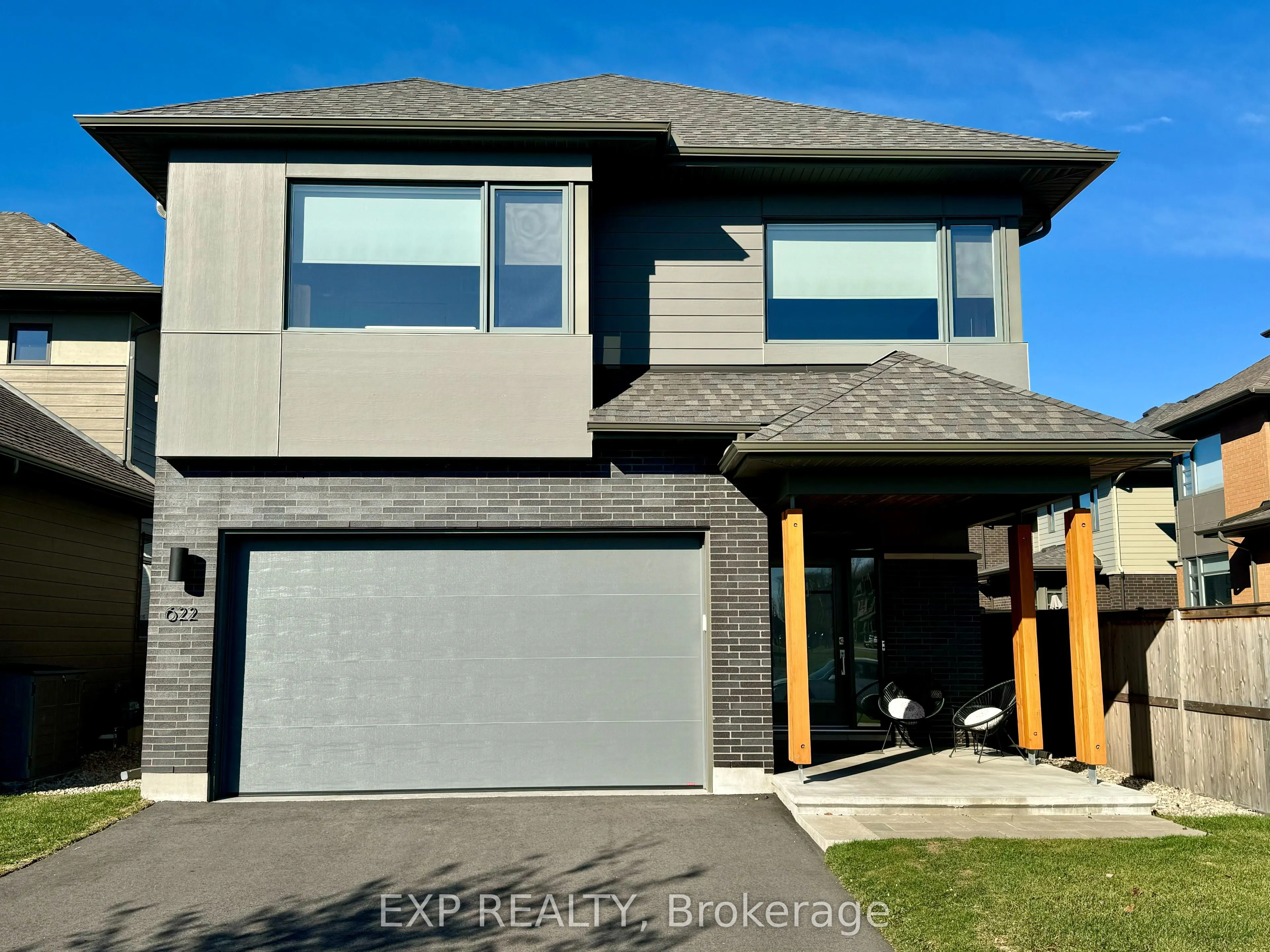 Detached Home For Lease | X13649936