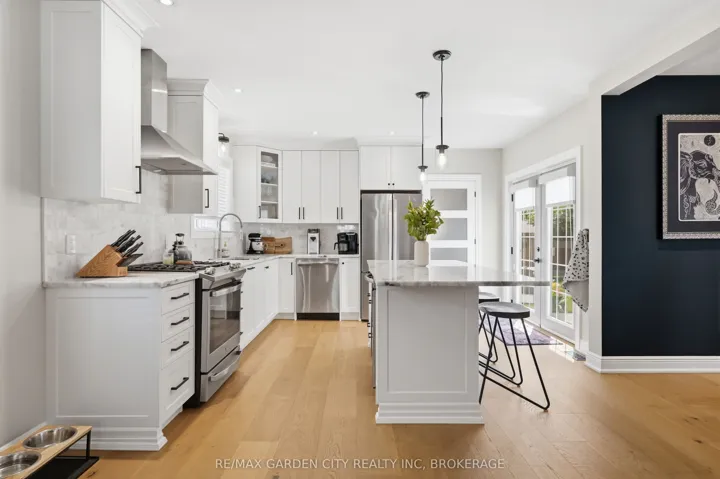 26 Carleton N Street, Thorold, ON L2V 2A4