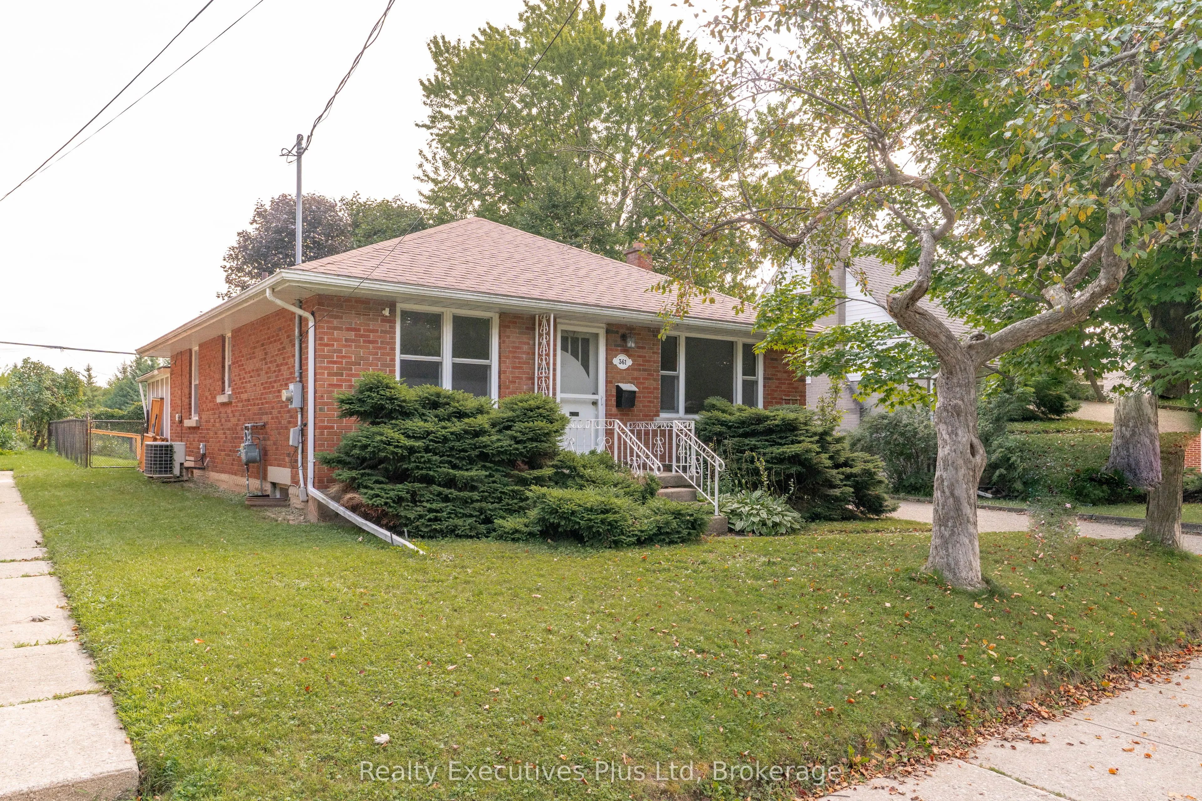 Detached Home For Sale | X13679666