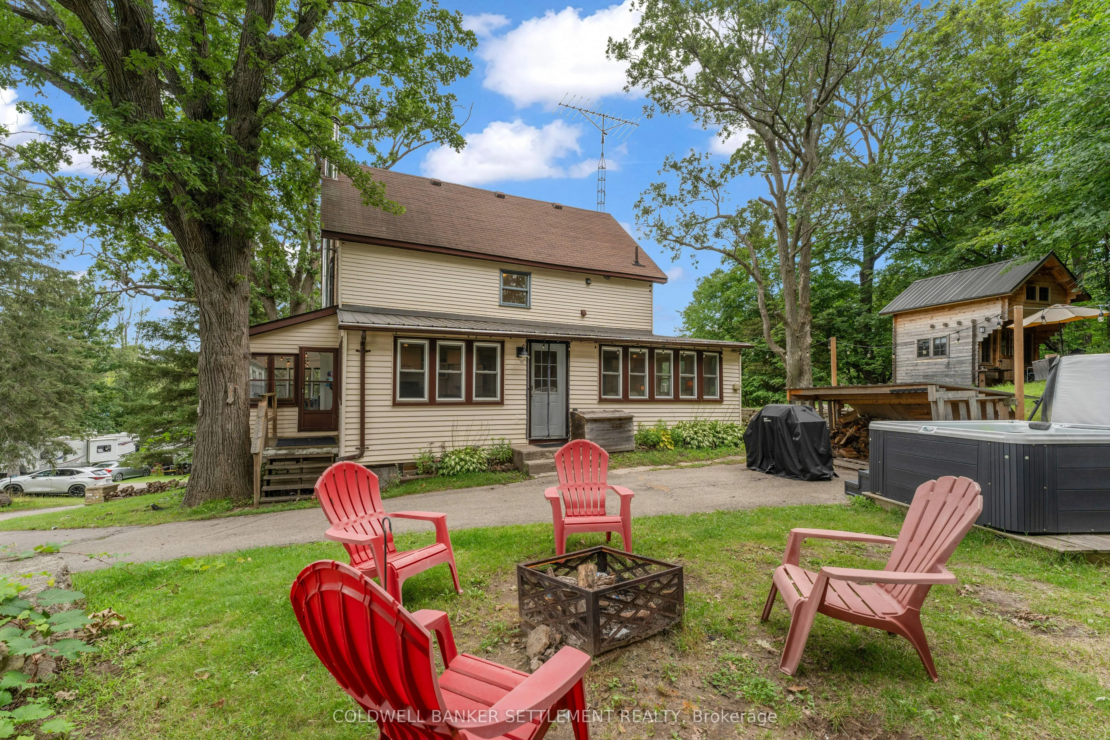 Detached Home For Sale | X13730956