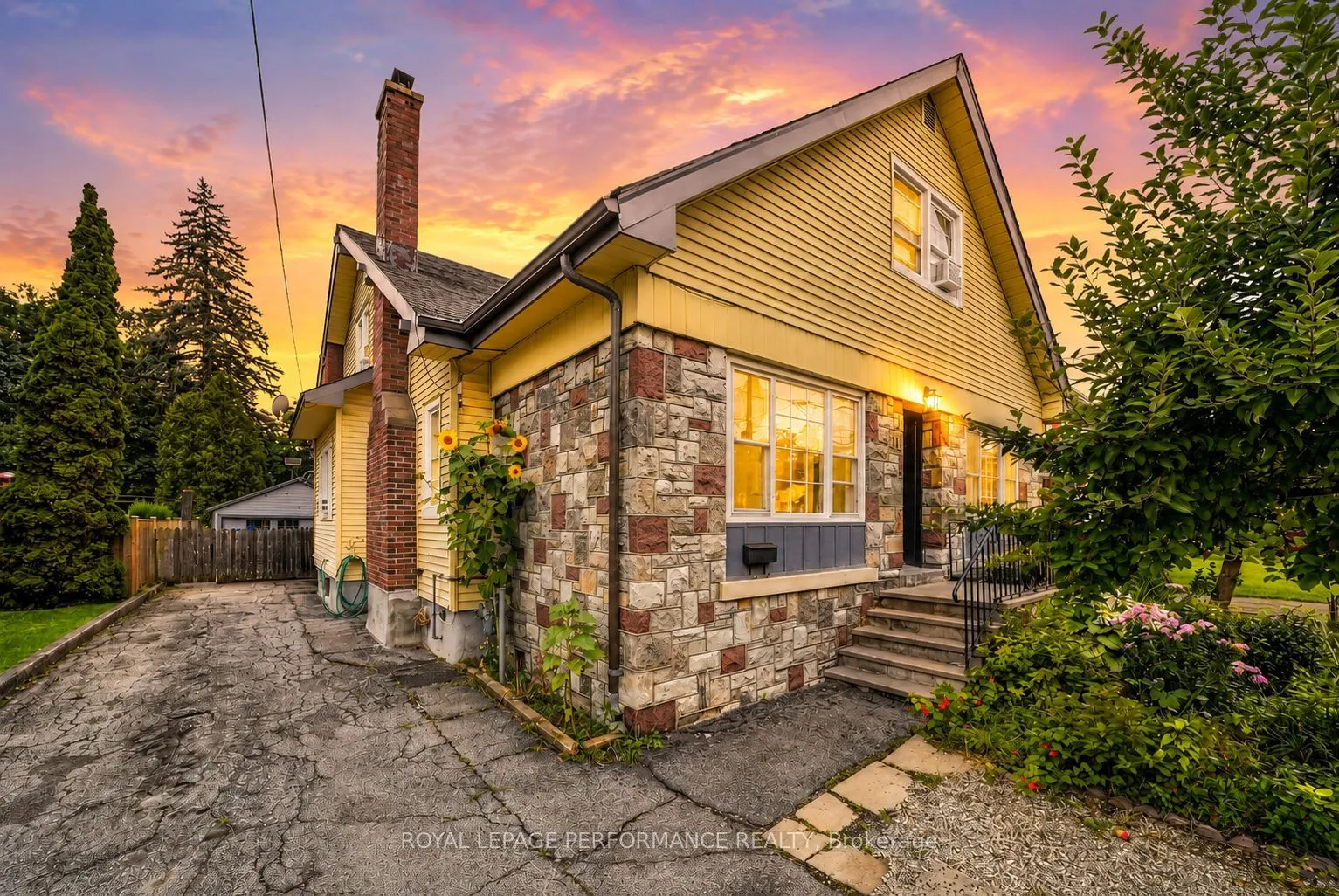 Detached Home For Sale | X13734610