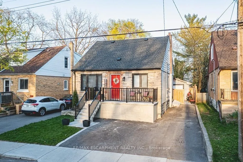 Detached Home For Lease | X13734644