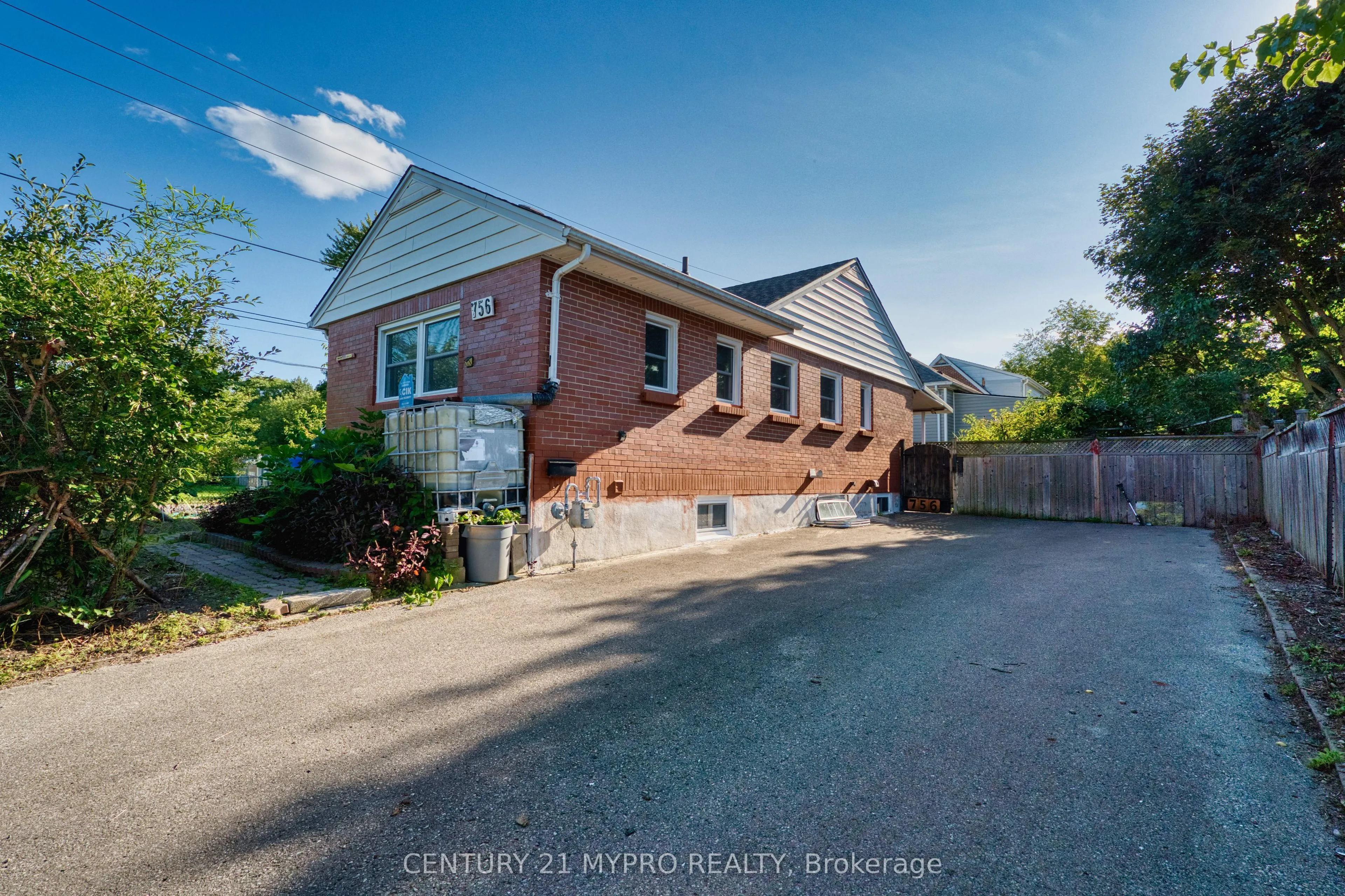 Detached Home For Sale | X13734802