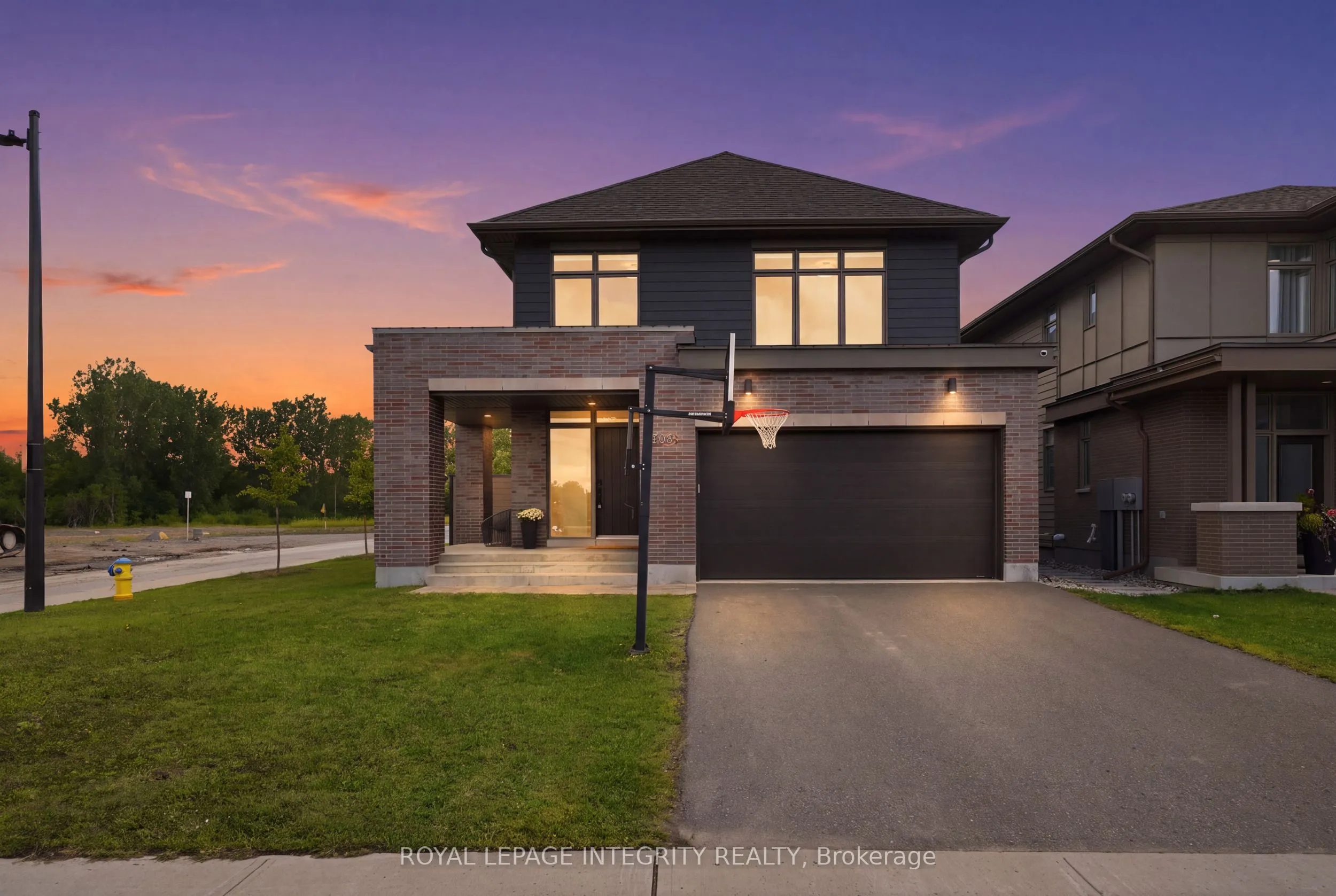 Detached Home For Sale | X13734950