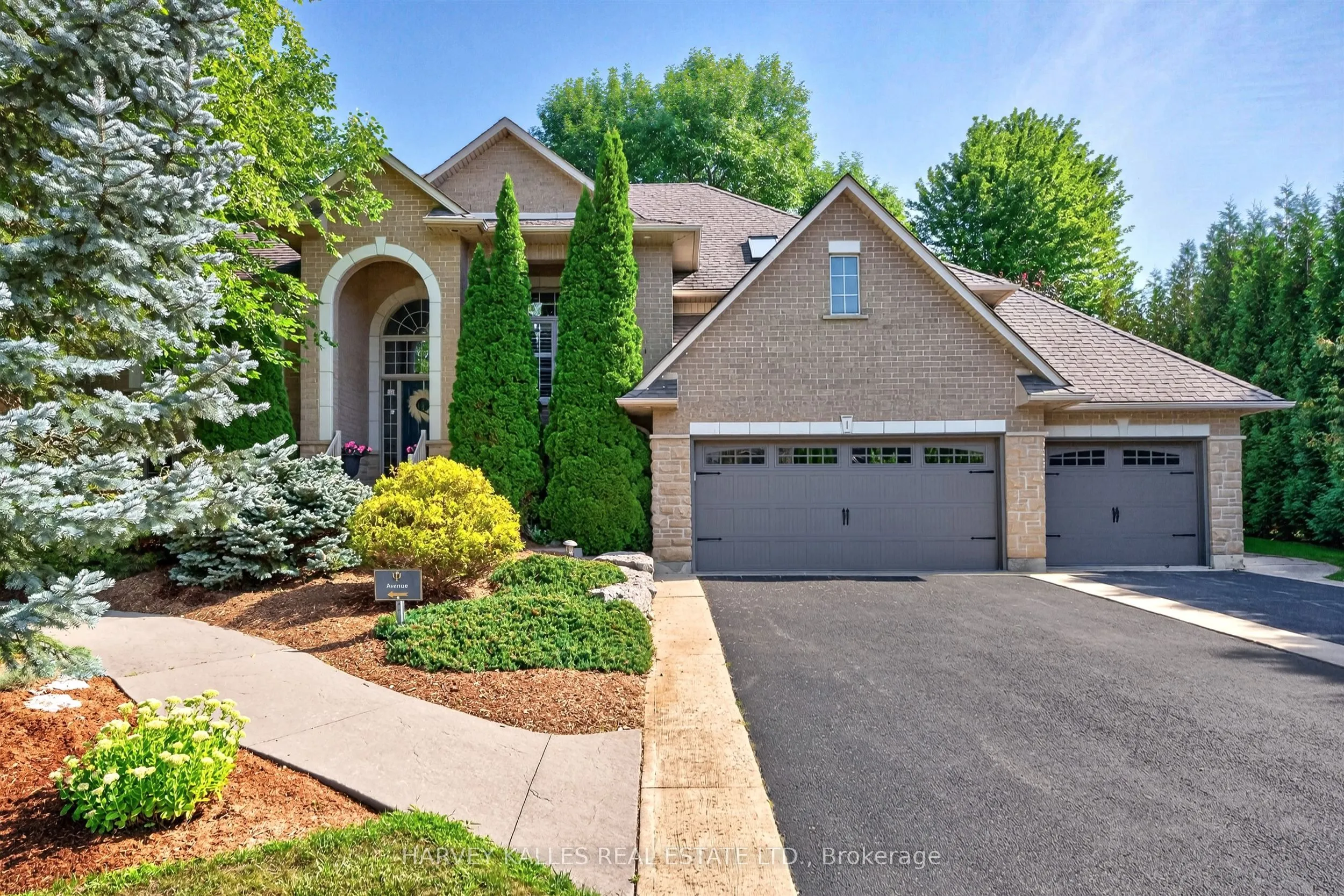 Detached Home For Sale | X13735796