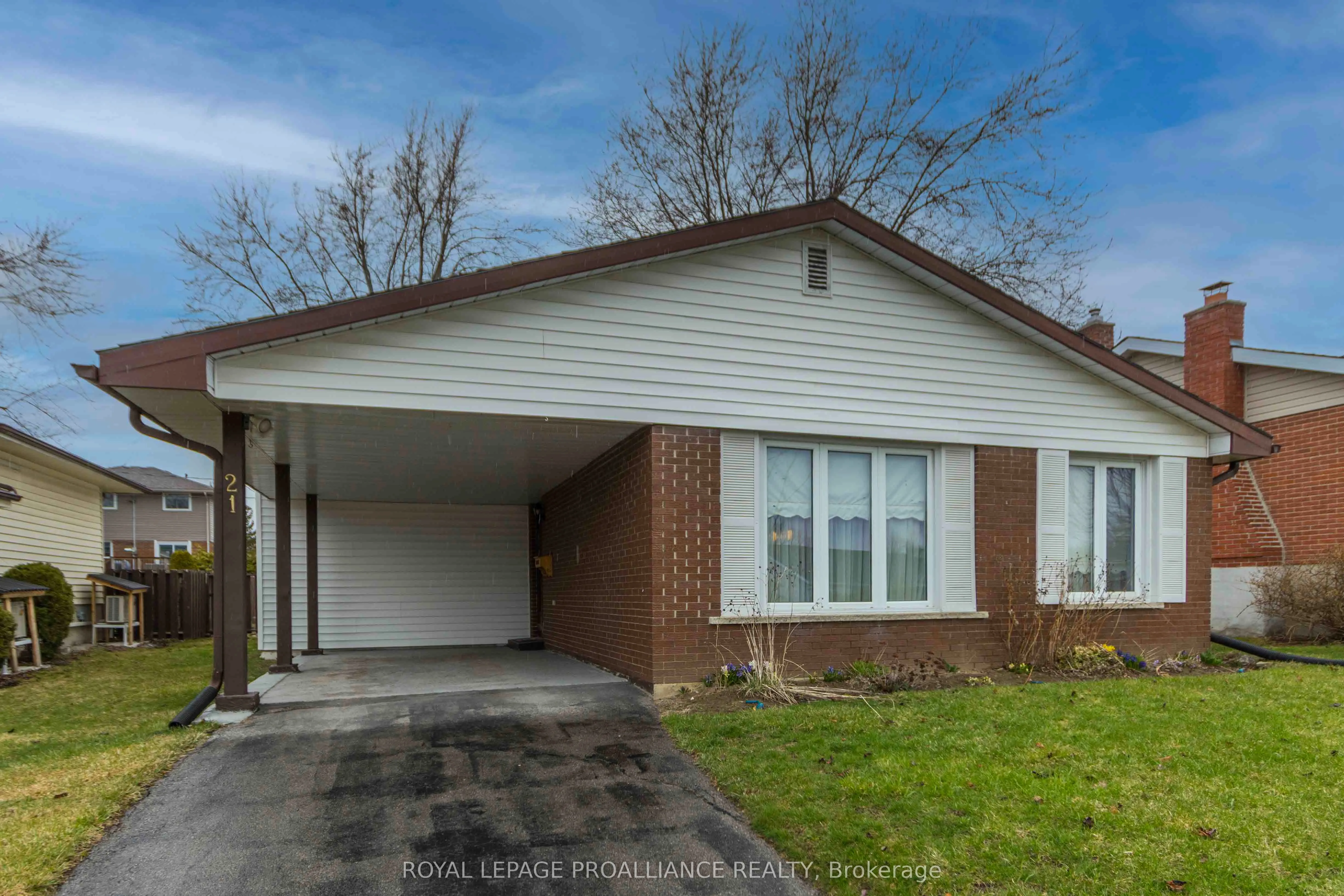 Detached Home For Sale | X13735844