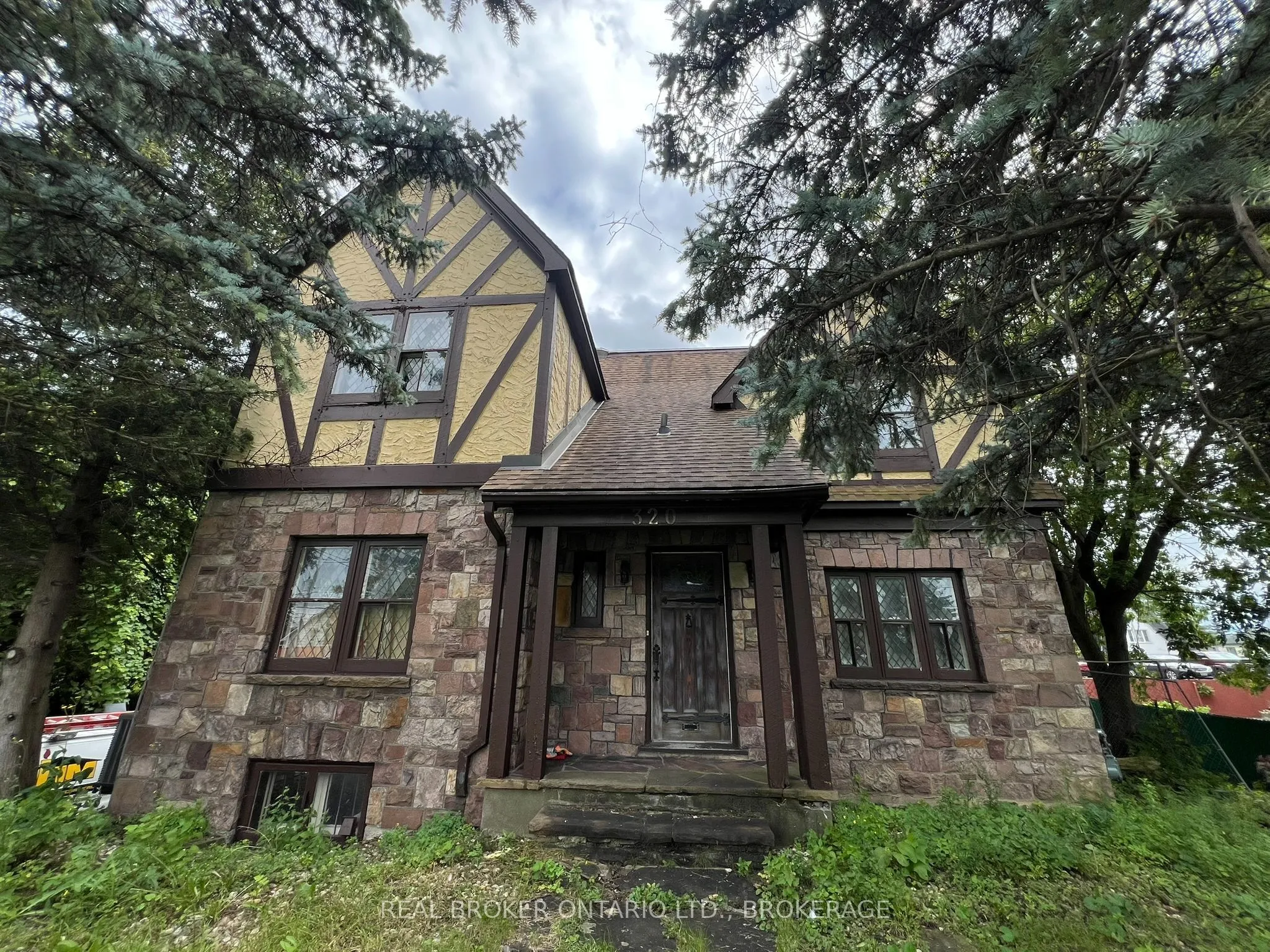 Detached Home For Lease | X13736168