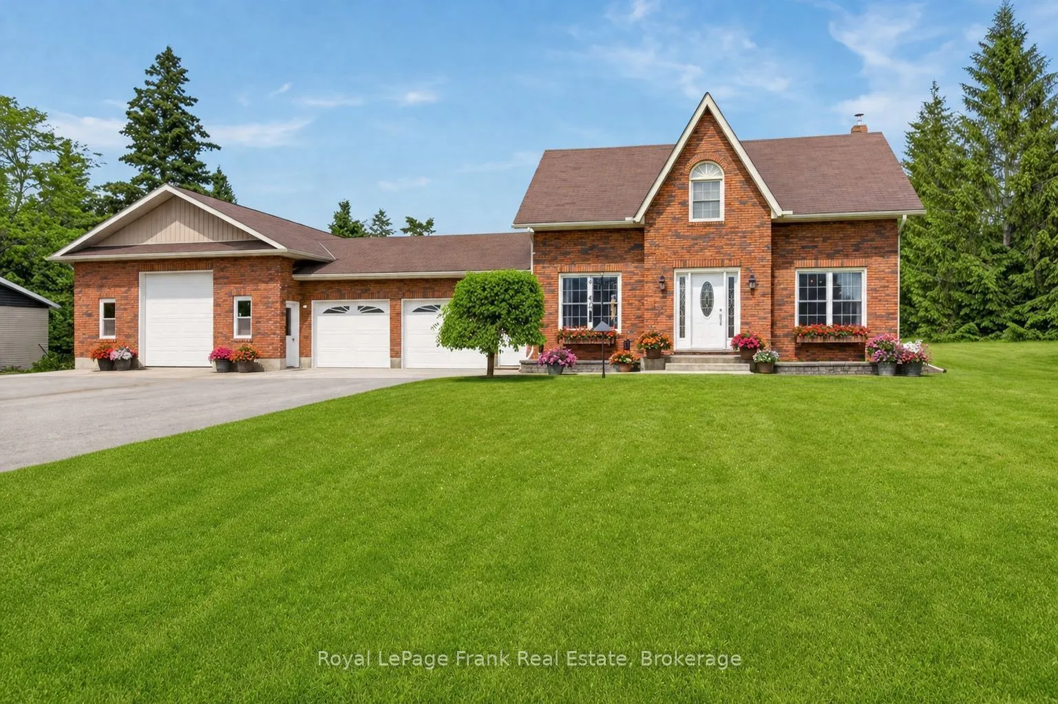 Detached Home For Sale | X13736354