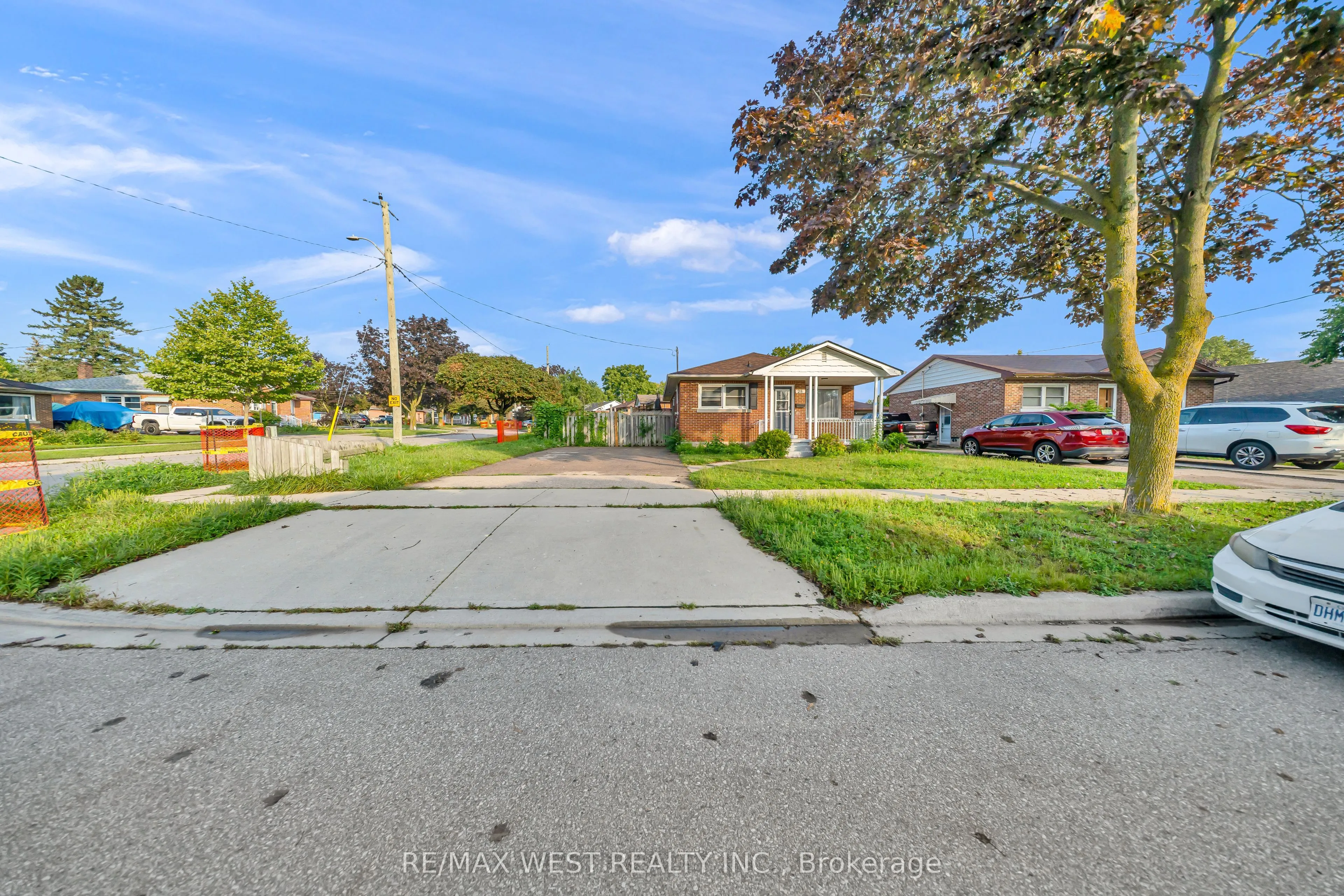 Detached Home For Lease | X13737416
