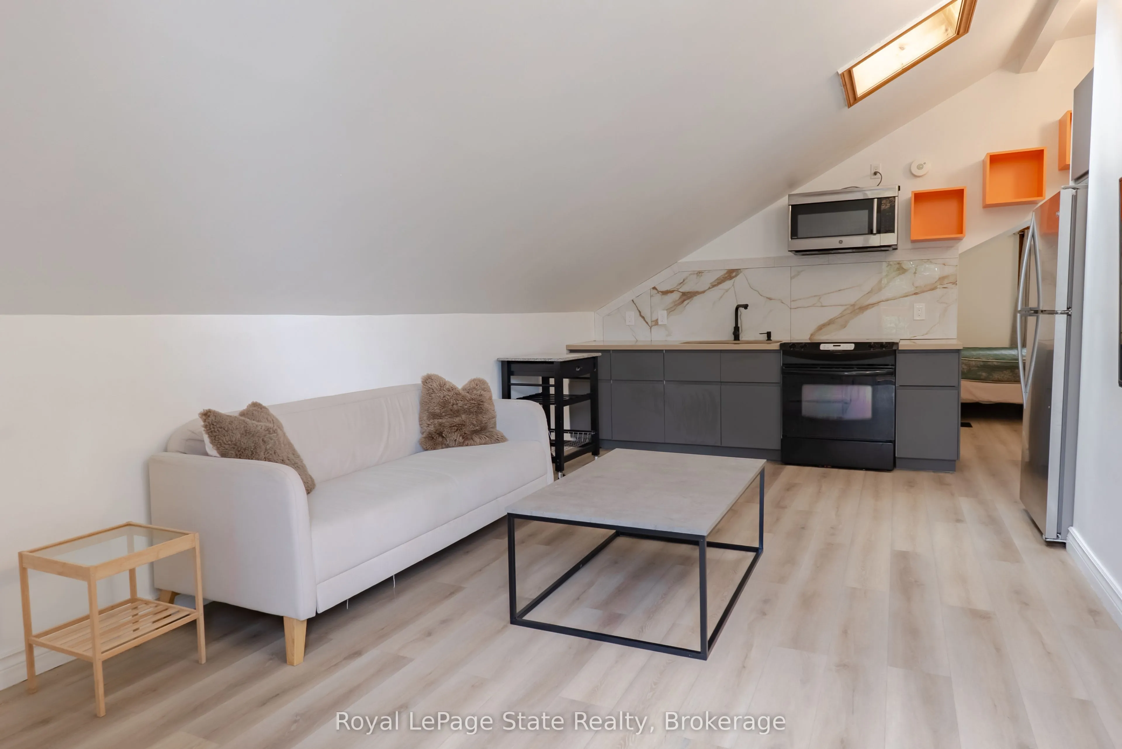 Detached Home For Lease | X13737682