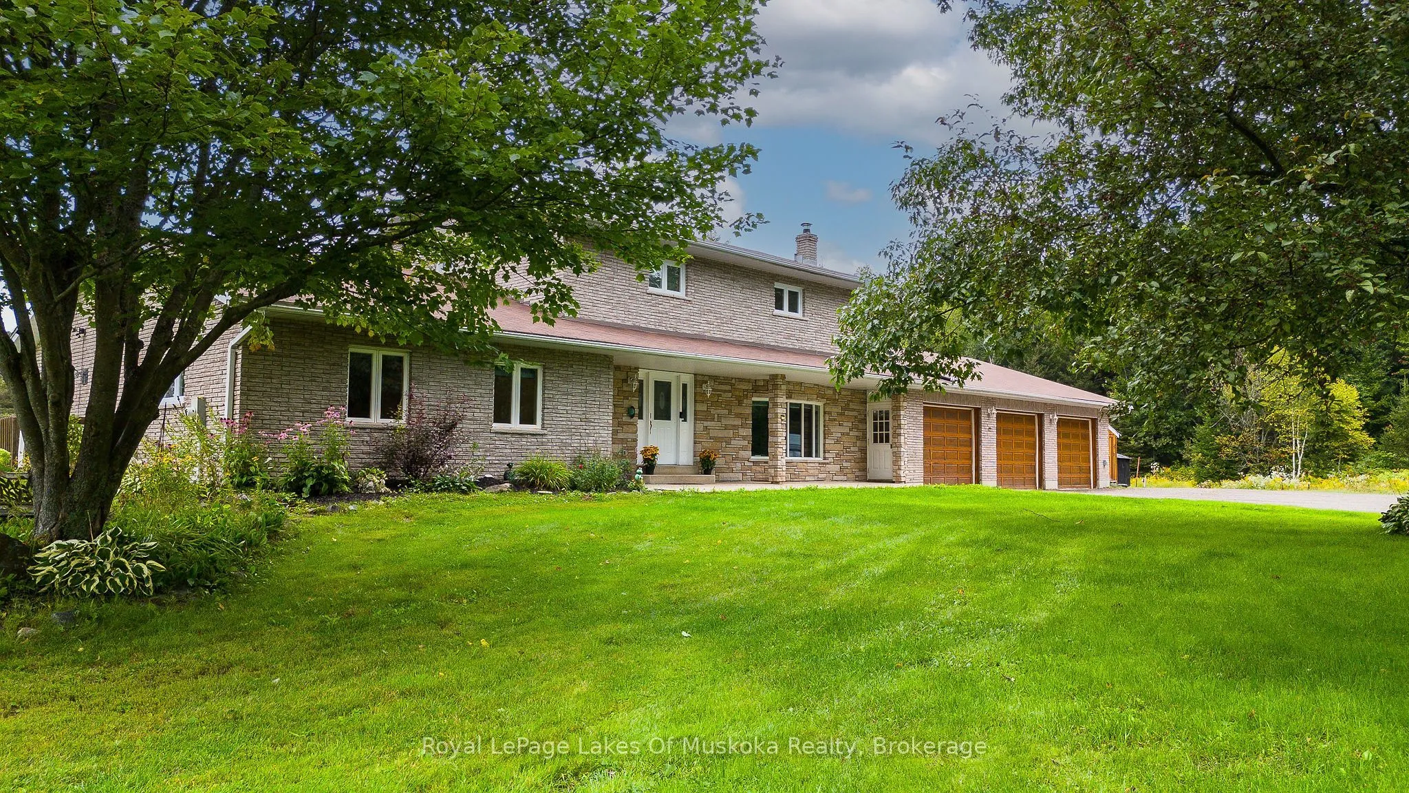 Detached Home For Sale | X13737974