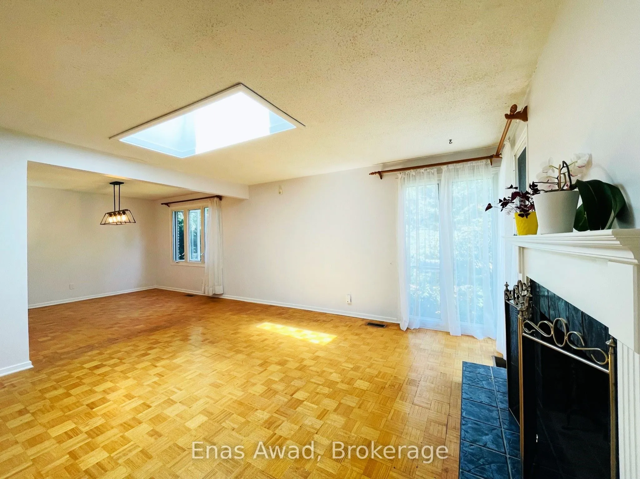Detached Home For Lease | X13738024
