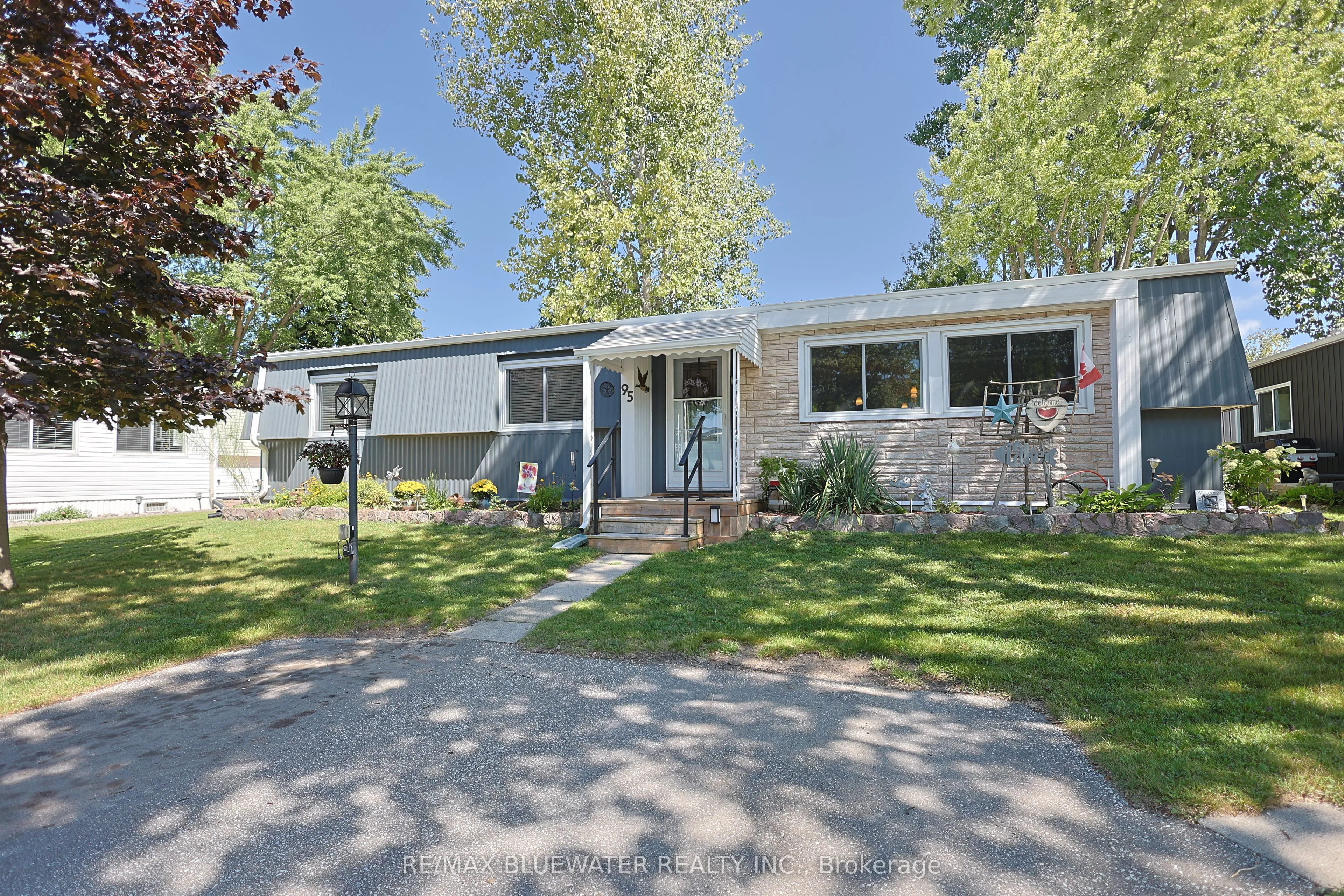 Detached Home For Sale | X13738104