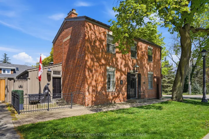 The Iconic Promenade House circa 1819.