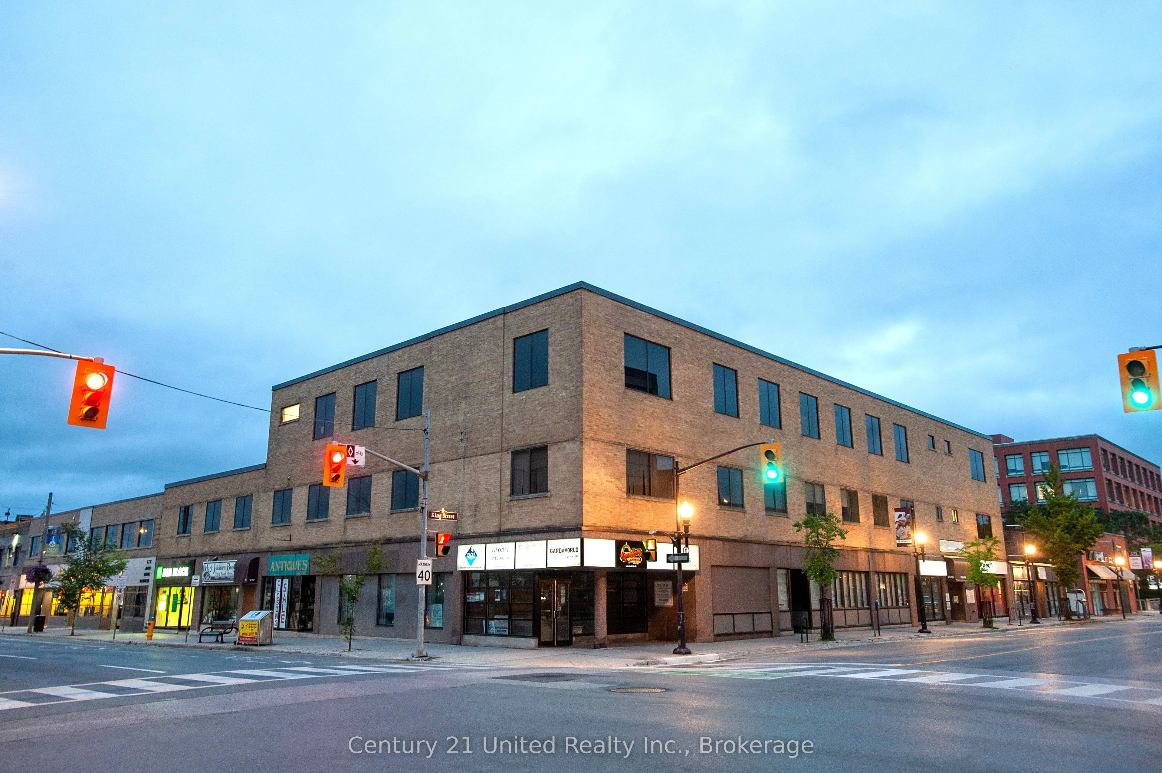 Office For Lease | X5668761