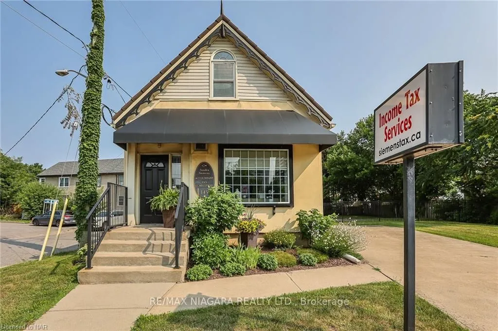 Detached Home For Sale | X8379978