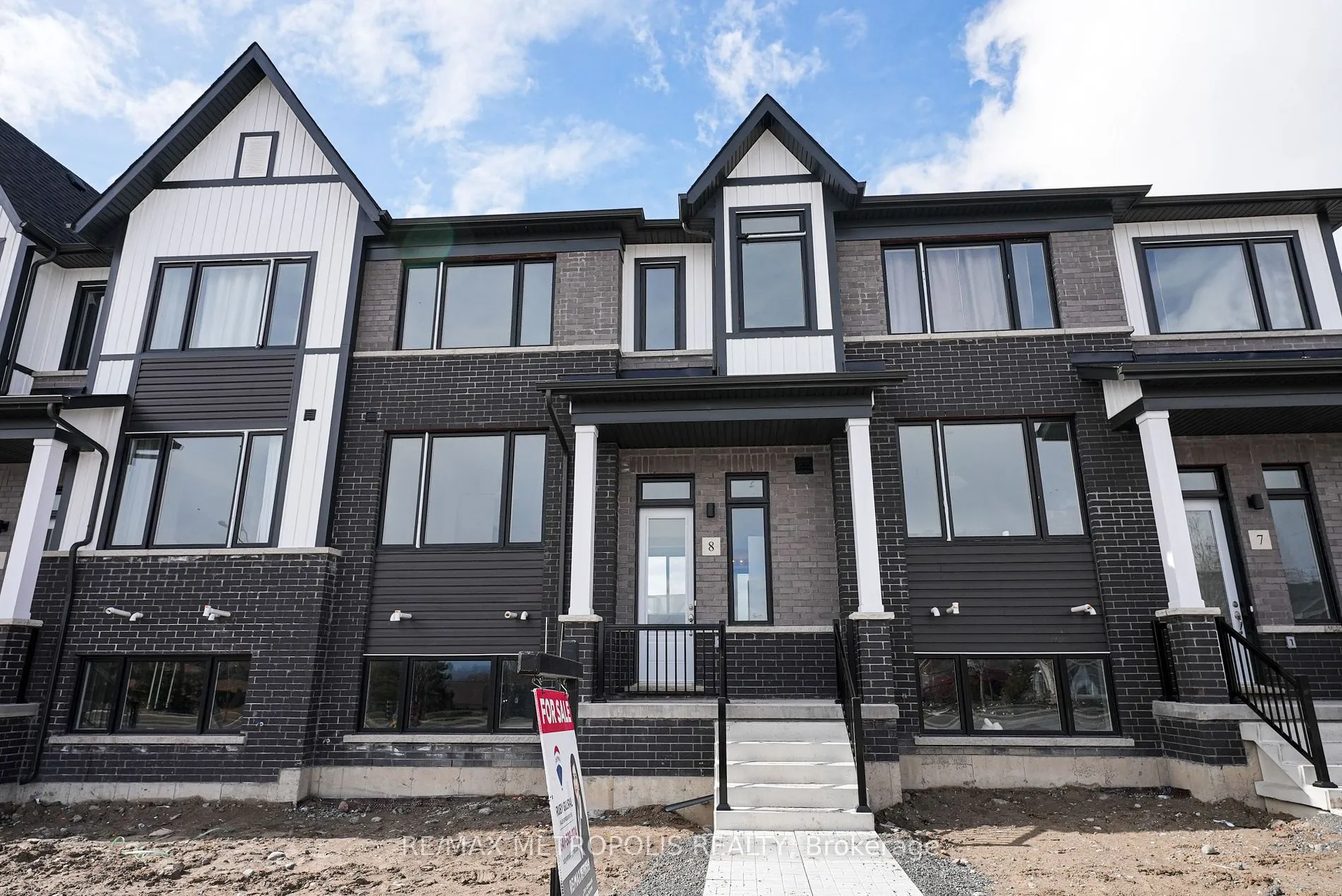 Condo Townhouse For Lease | X8454870