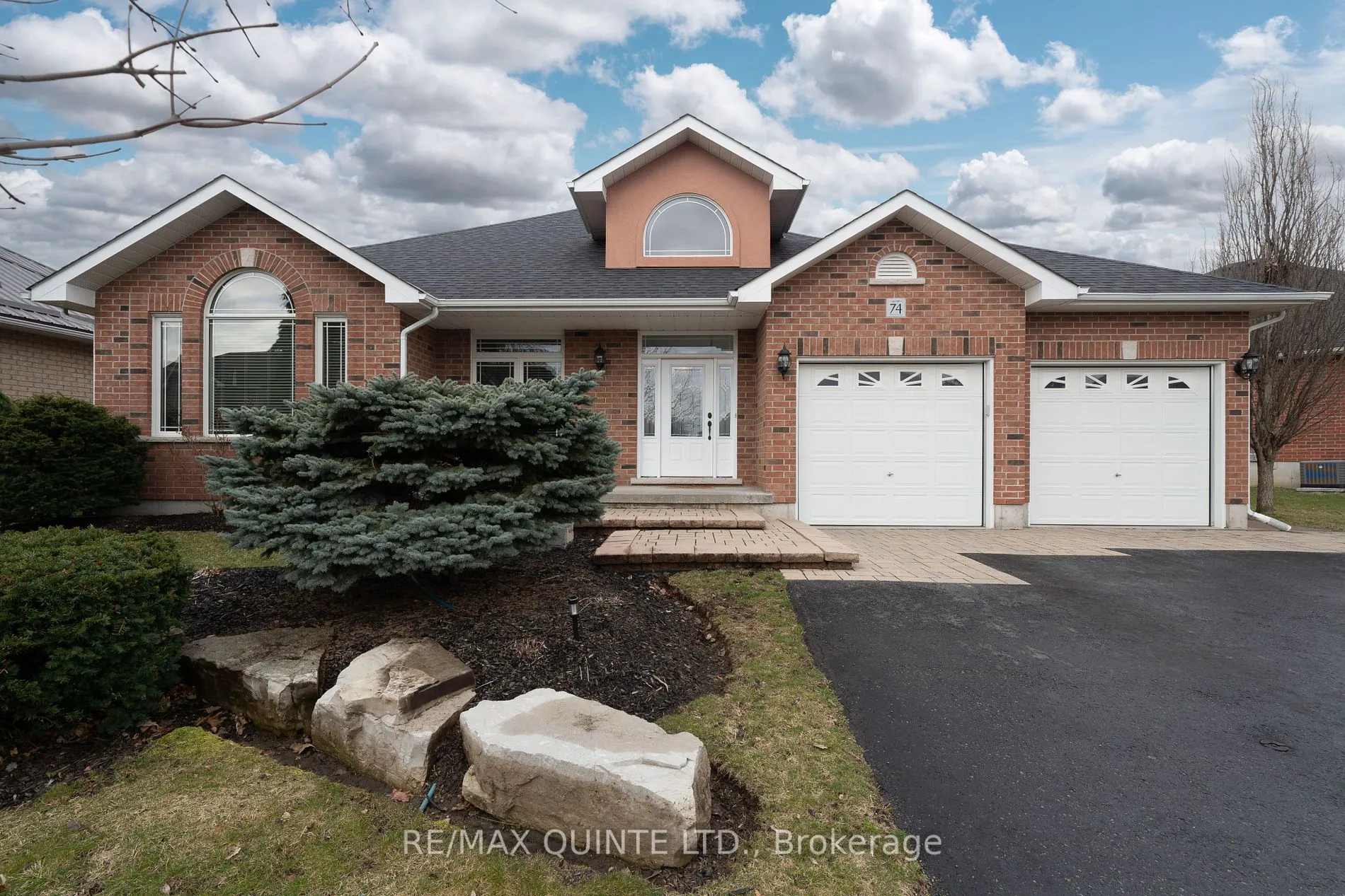 Detached Home For Sale | X8458340