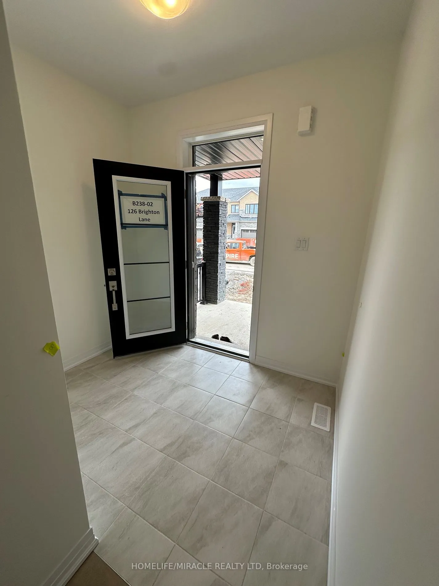 Condo Townhouse For Lease | X8472960