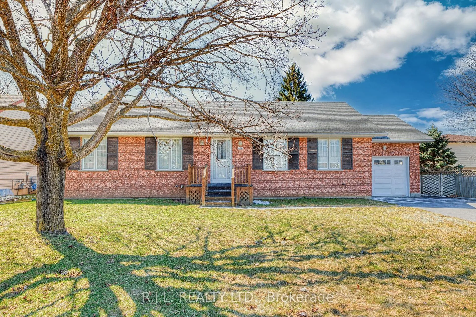 Detached Home For Sale | X8477128