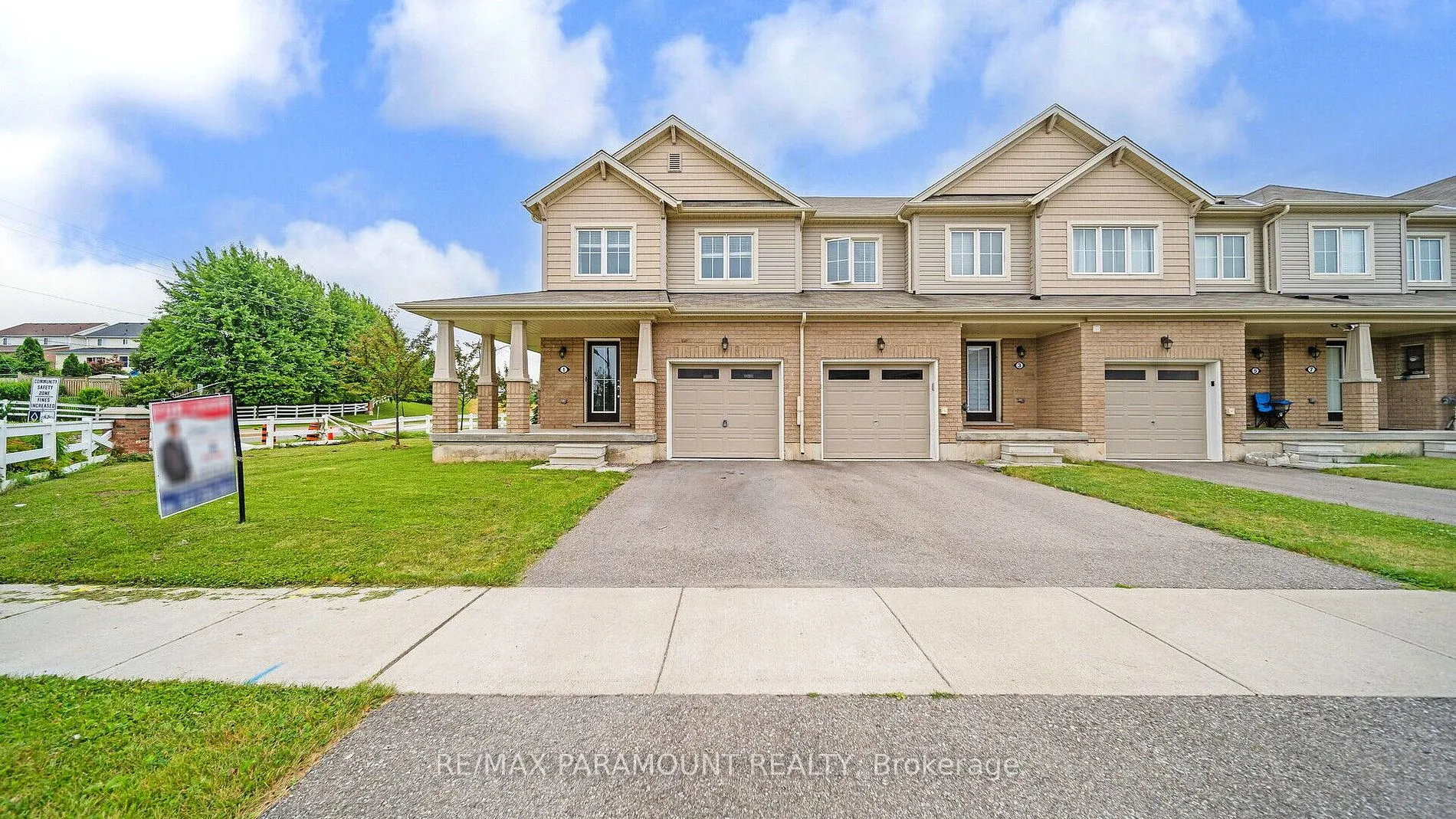 Condo Townhouse For Sale | X8482754