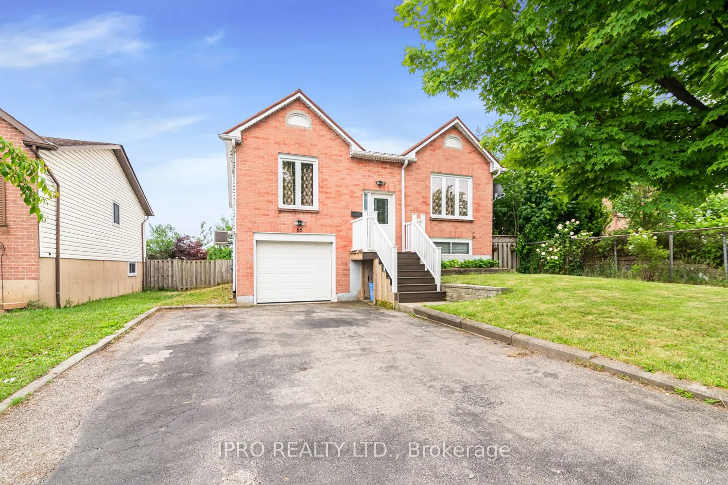 Detached Home For Sale | X8484802
