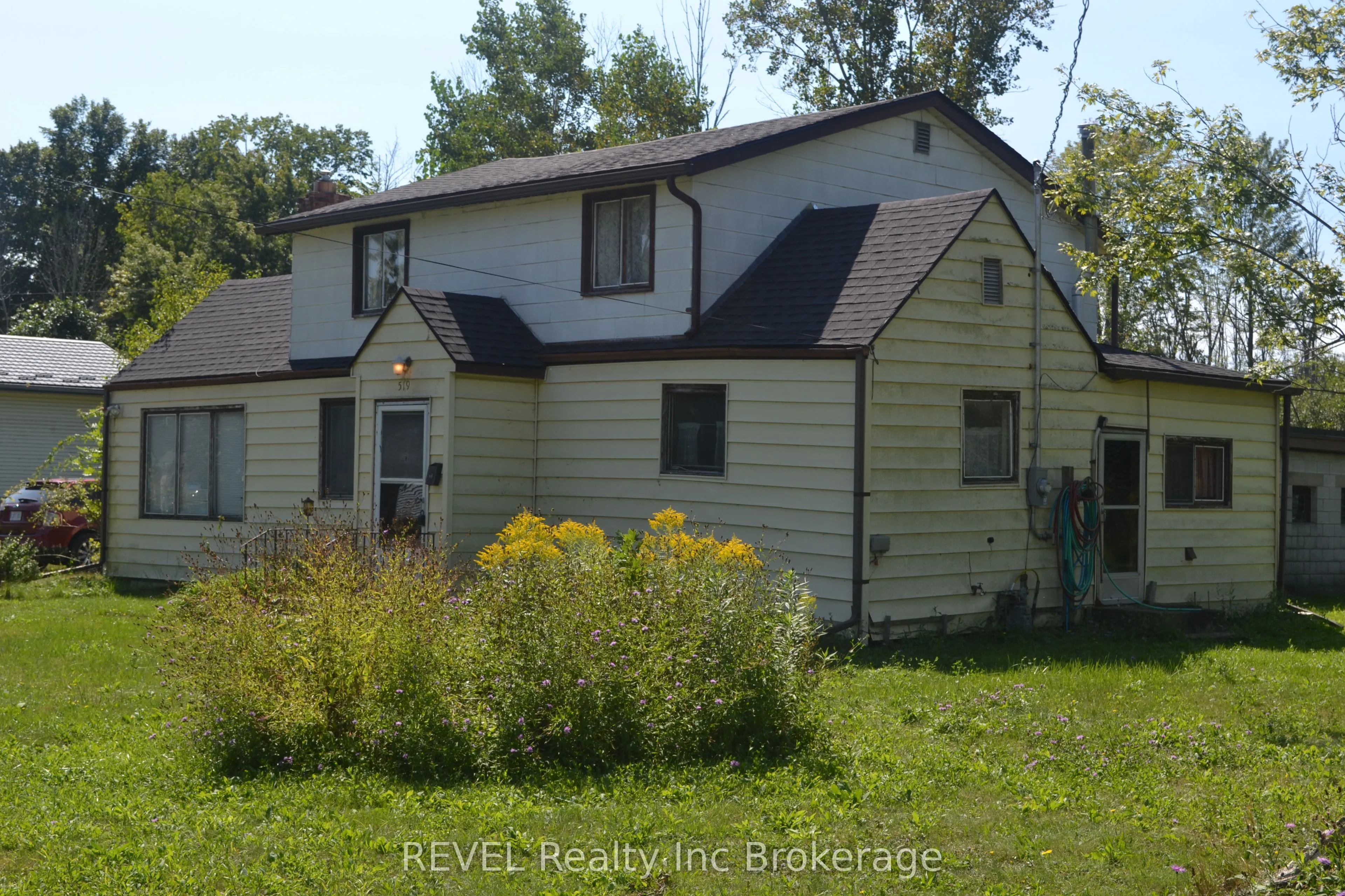 Detached Home For Sale | X9230392