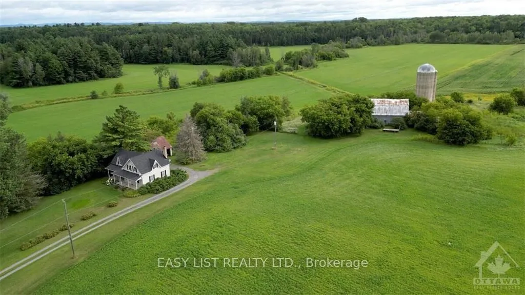 Detached Home For Sale | X9516577