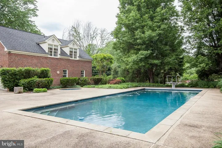 937 Bellview Rd, Mclean, Virginia 22102