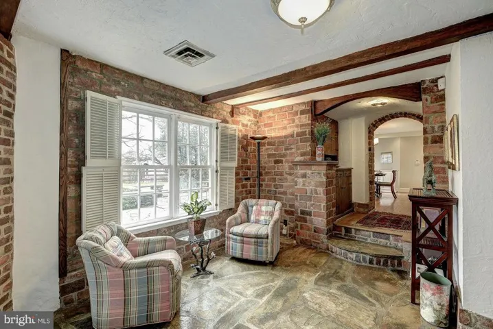 937 Bellview Rd, Mclean, Virginia 22102