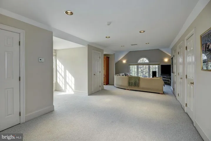 937 Bellview Rd, Mclean, Virginia 22102