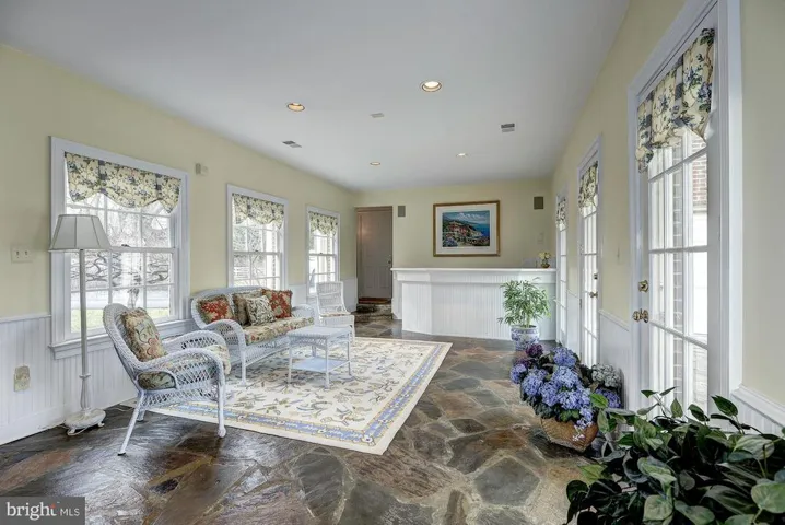 937 Bellview Rd, Mclean, Virginia 22102